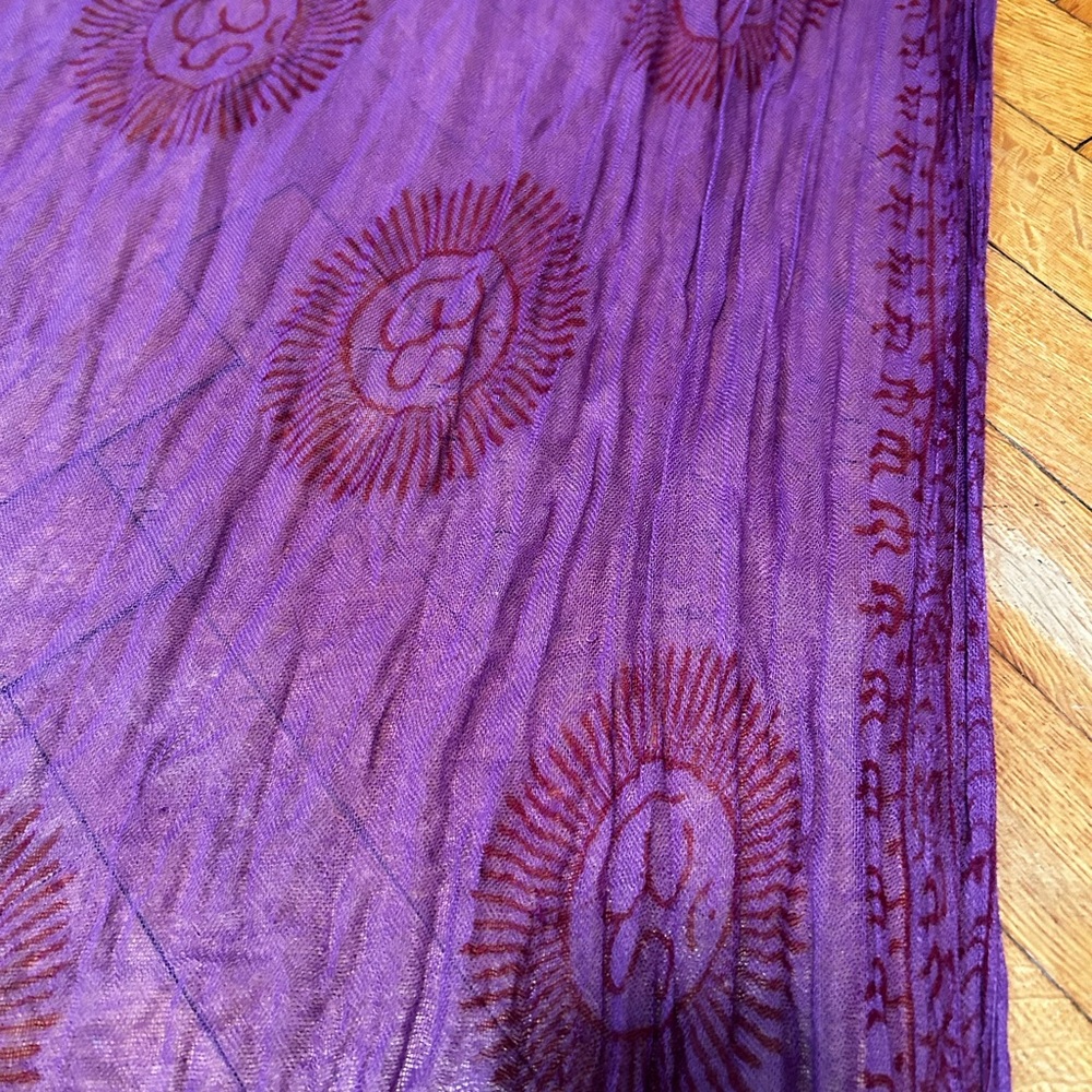 Faith ‘Om’ Scarf 🕉️ - Picture 5 of 11
